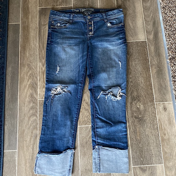 Rewash The Beatnik Destructed Cuffed Capri Jeans - Picture 2 of 4